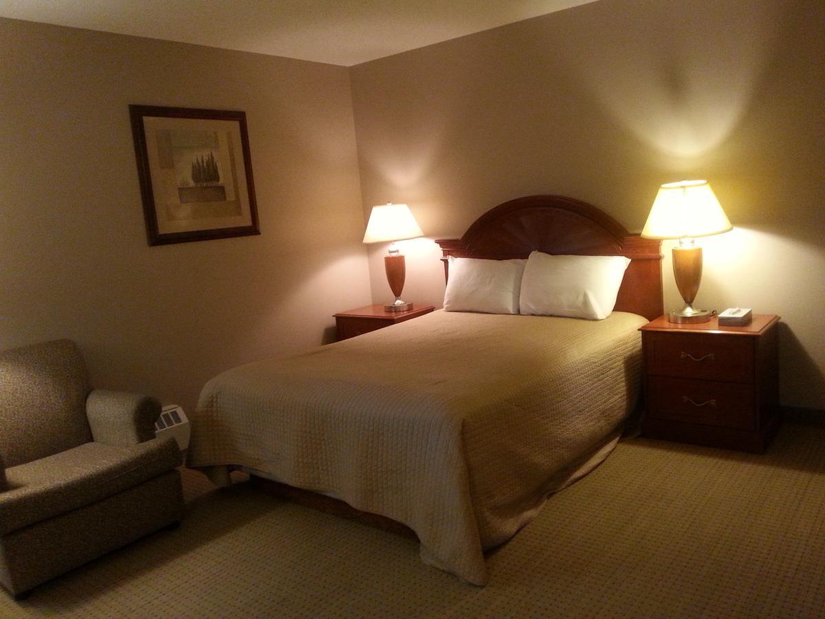Cudworth Motor Inn Номер фото